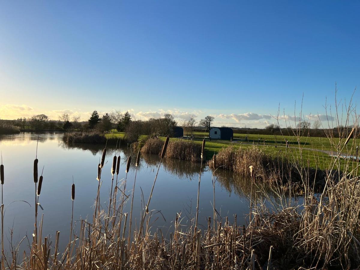 New Farm Cheshire Holidays Уинсфорд Экстерьер фото