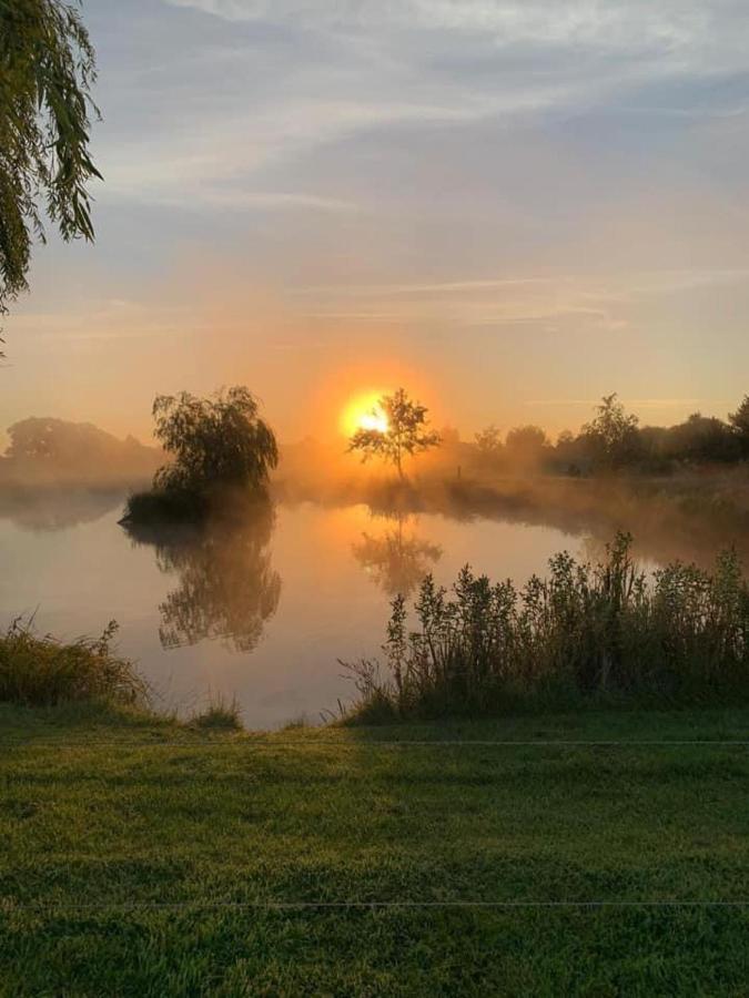 New Farm Cheshire Holidays Уинсфорд Экстерьер фото