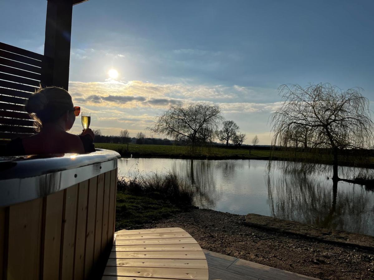 New Farm Cheshire Holidays Уинсфорд Экстерьер фото